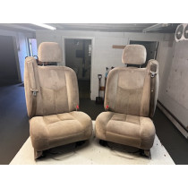 1999-2006 Chevy Silverado 1500/2500 Driver's and passenger Bucket Seat Assemblies,seat frame,seat tracks,seat cushion,Integrated seat belts:99-2006 GMC Sierra Used driver's bucket seat for sale- York,PA